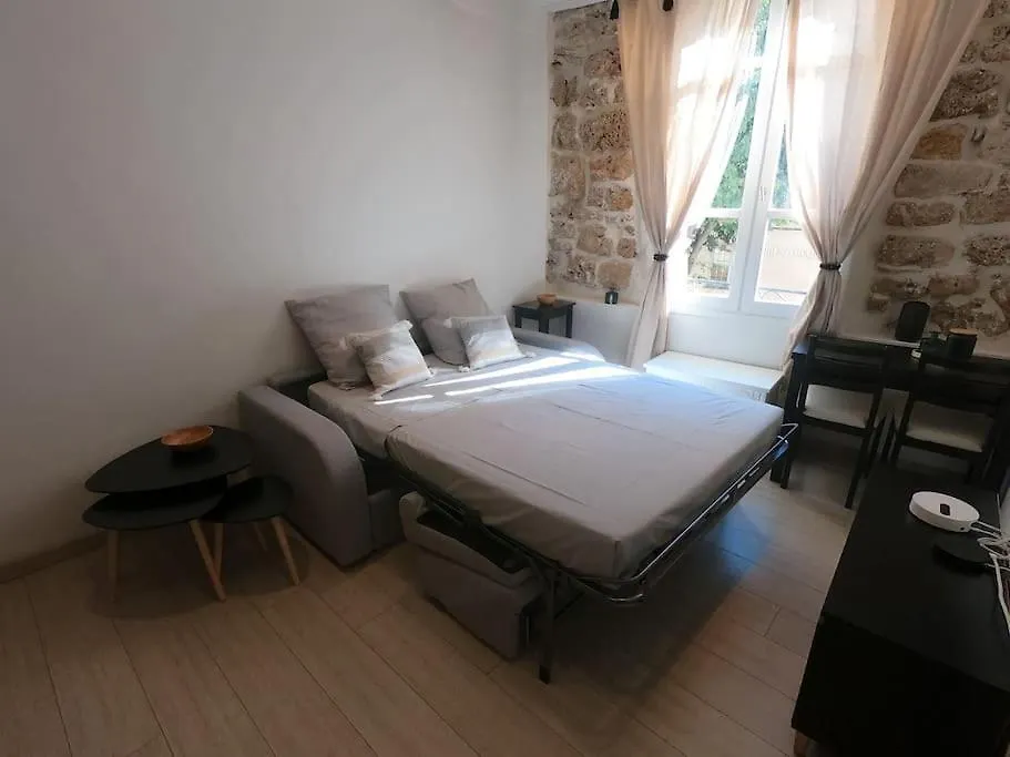 Adorable Studio Vieil Antibes