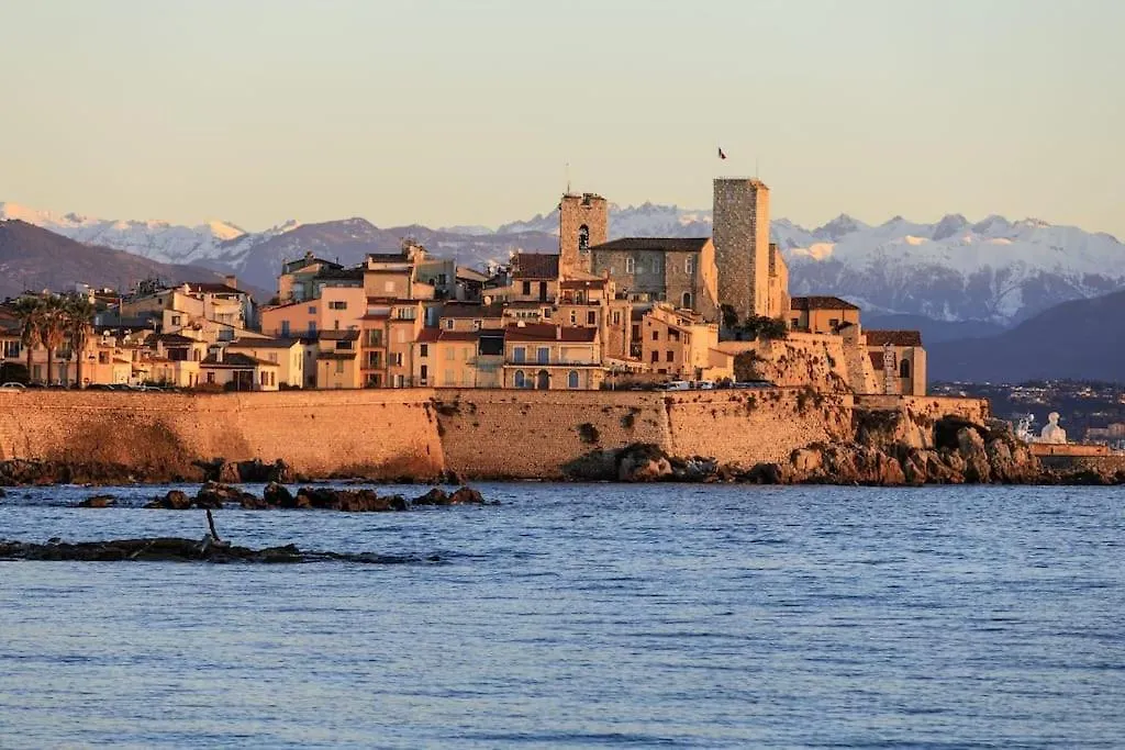 Adorable Studio Vieil Antibes 0*,  France
